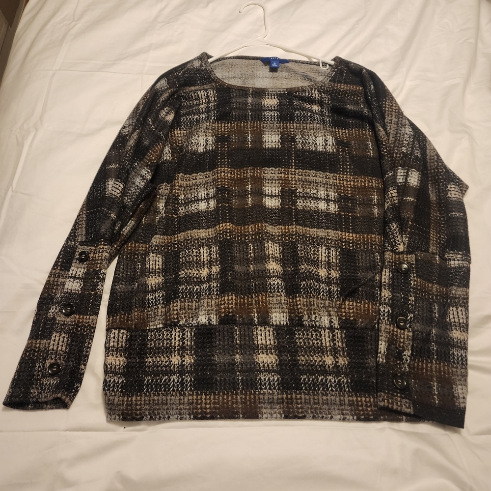 Apt 9 sweater/blouse